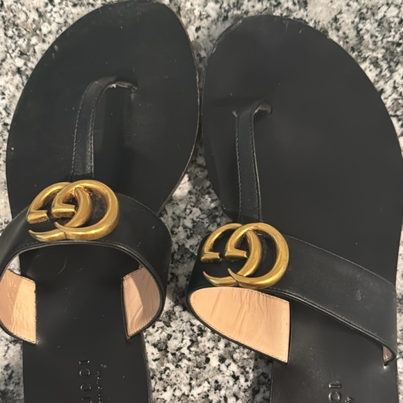 Gucci i Sandals - Picture 1 of 10